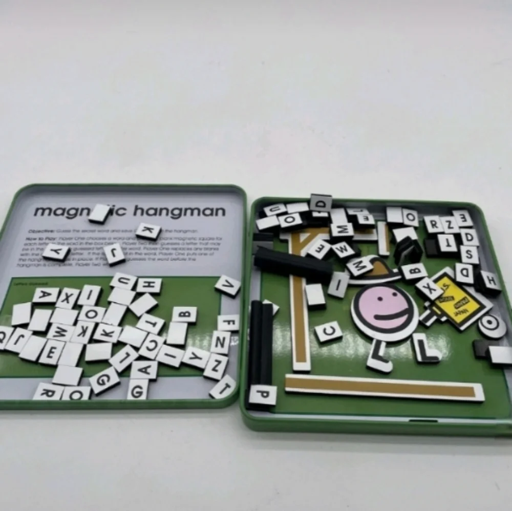 NEW  Toysmith  4  Magnetic Games   Bingo   Four In A Row  Hangman   Tic Tac Toe
